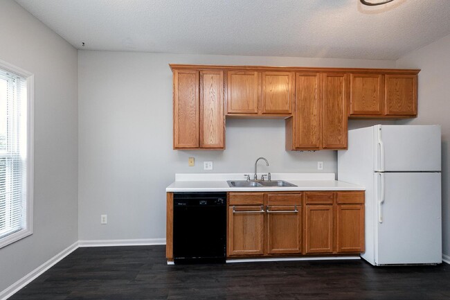 Building Photo - 1500 Mary Frances Pl
