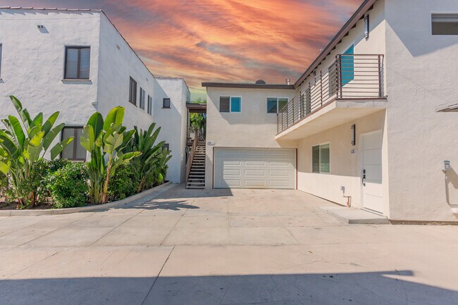 Foto del edificio - 130 S Harper Ave