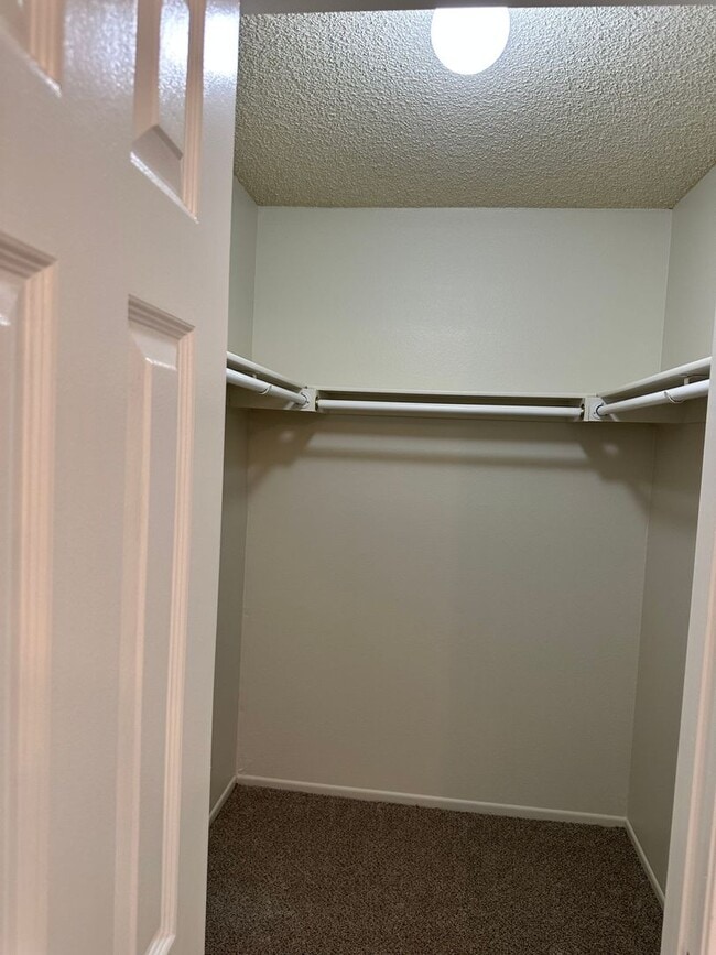 Building Photo - Spacious 2 Bedroom Condo in Desirable Jess Ranch Community