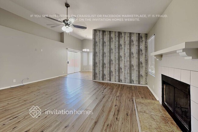 Foto del edificio - 11007 N 59th Dr