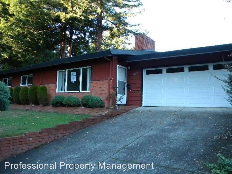 Primary Photo - 2315 Russ St