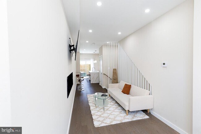 Foto del edificio - 336 Oakdale Pl NW