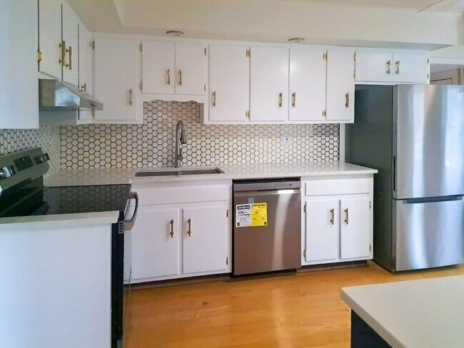 Foto del edificio - 651 Quinnipiac Ave