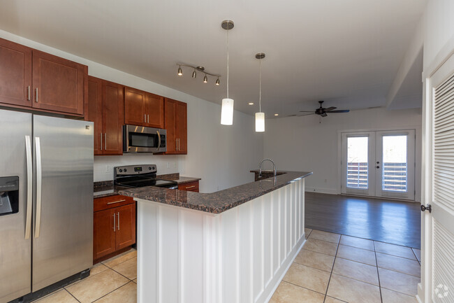 Building Photo - Skyloft Apartments