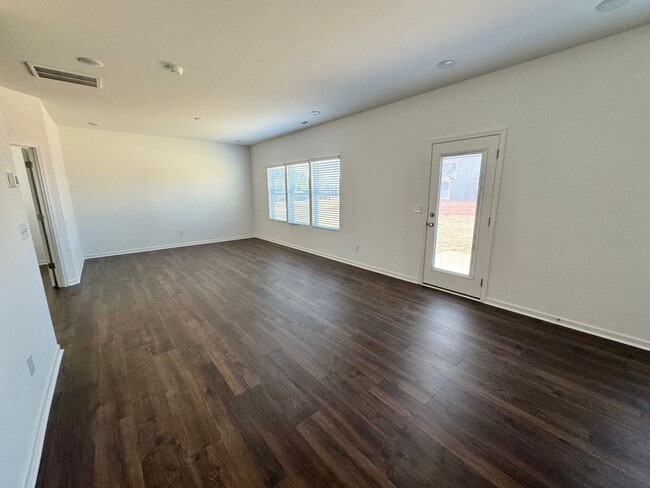 Building Photo - Beautiful New Construction 4 bedroom 2 1/2 bath home in the Kensington community.