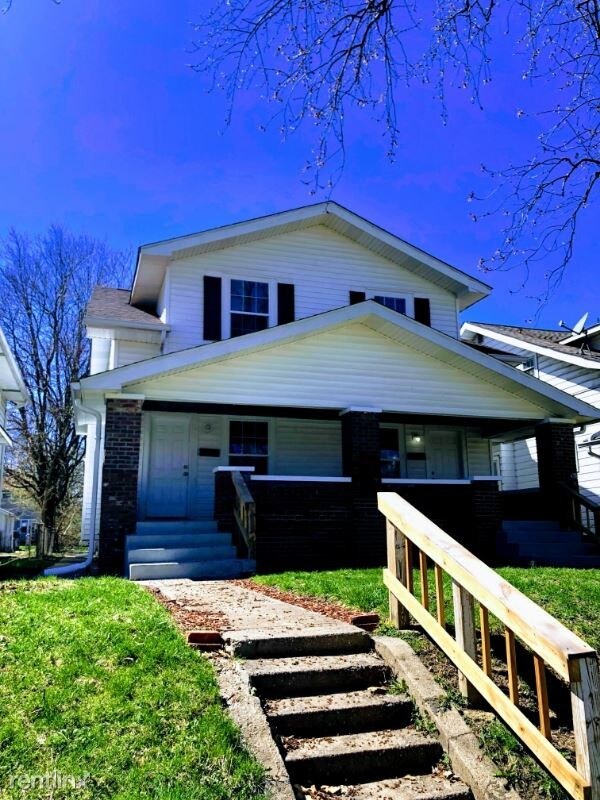 Building Photo - 2 br, 1 bath Apartment - 614 N Riley Ave