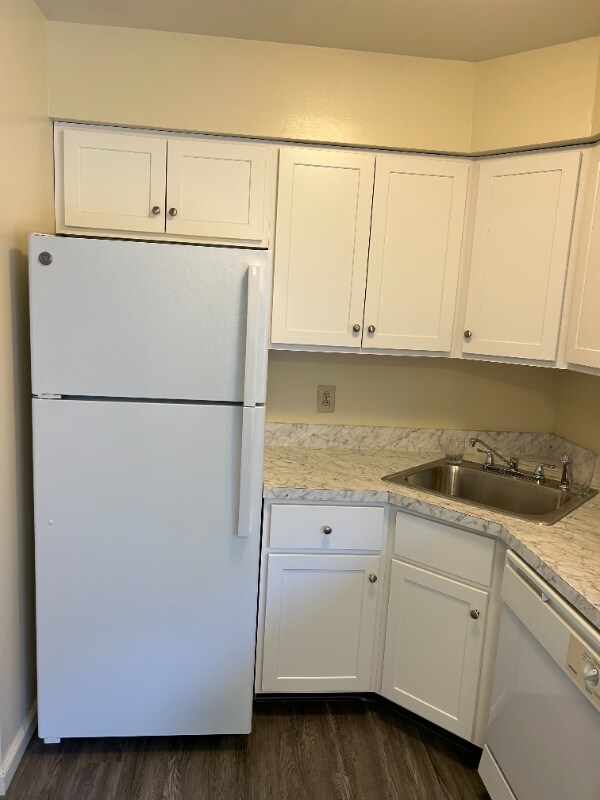 Foto del edificio - 3729 Carman Rd