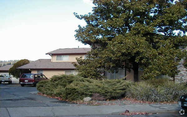 Building Photo - 1356 Monte Vista Ave