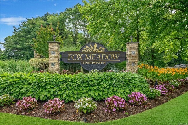 Foto del edificio - 908 Sara Circle