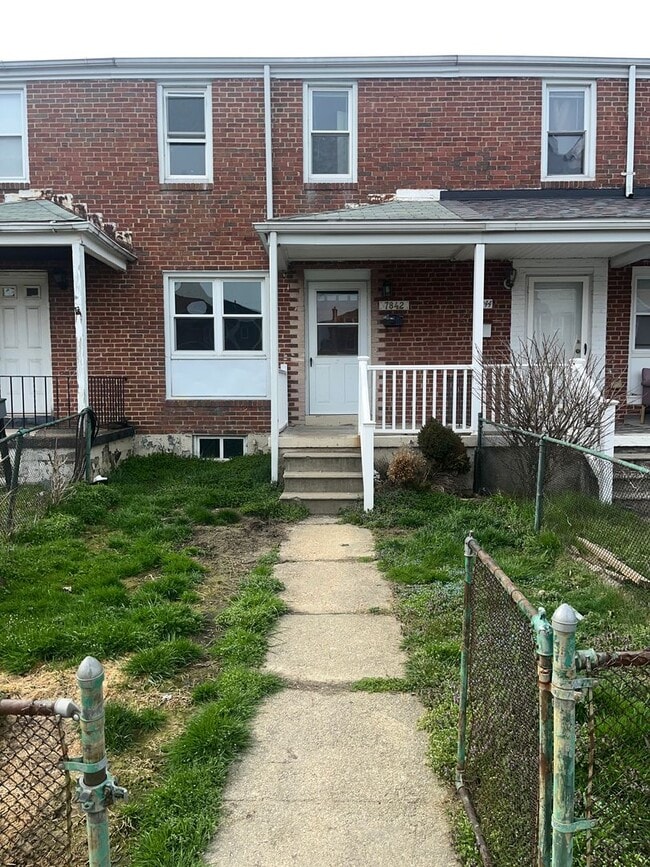 Building Photo - 7842 St Fabian Ln