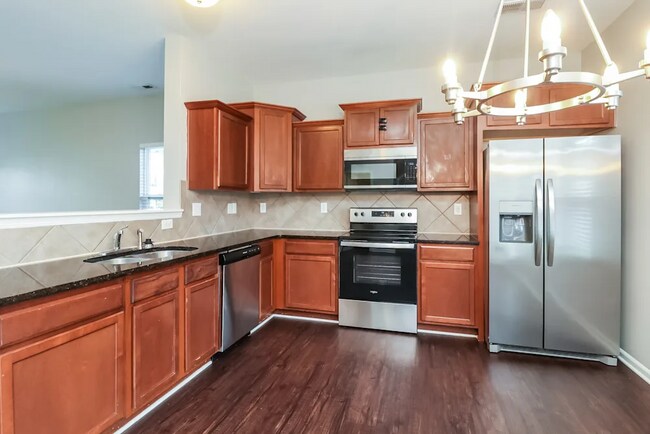 Foto del edificio - 813 Georgia Oak Ln