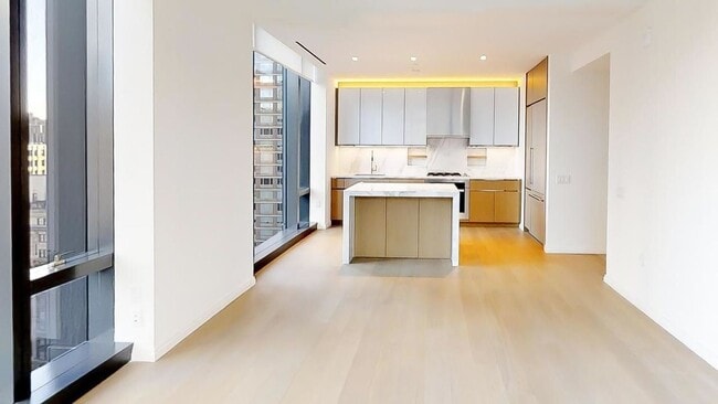 Building Photo - Stunning Lulury One Bedroom @ 277 FIFTH AV...