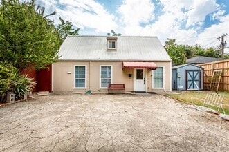 Building Photo - 5422 Miller Ave