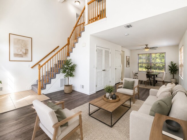 Building Photo - Mews at Annandale Townhomes