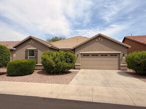 Building Photo - 2428 W Beverly Rd