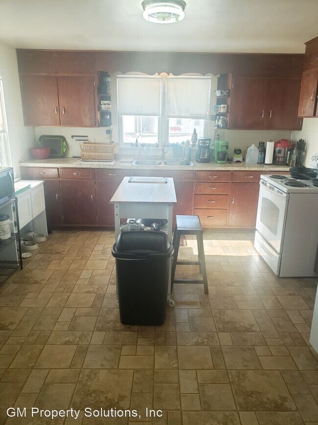 Foto del edificio - 2 br, 1 bath House - 1492 Mapledale Road