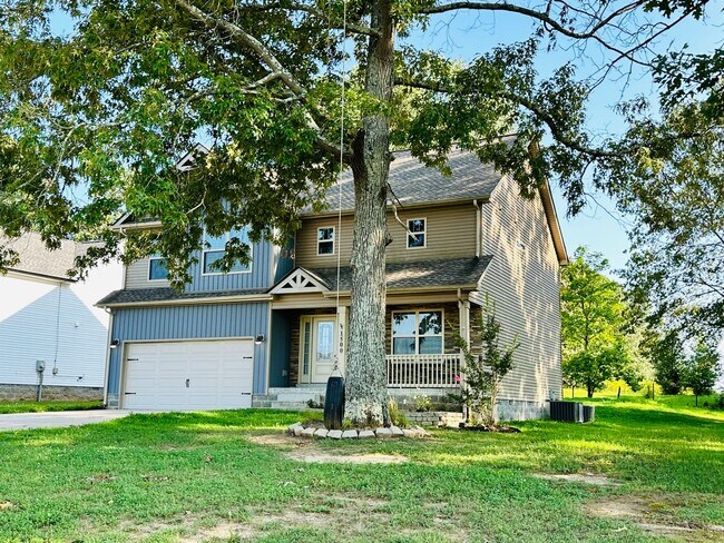 Building Photo - Luxury Corner Lot Home!