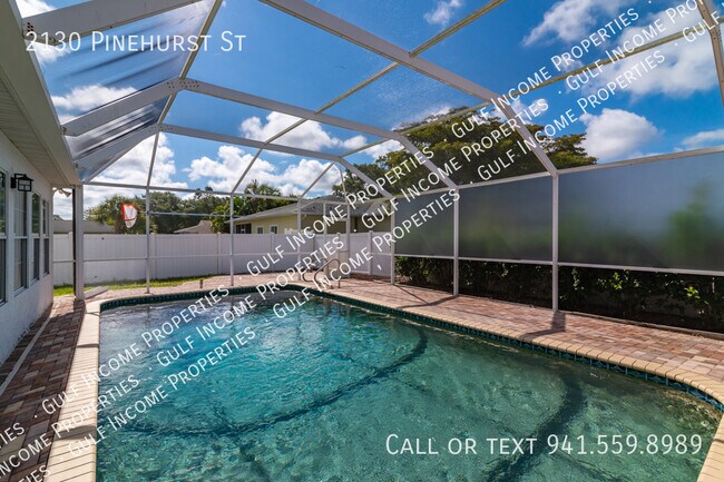 Foto del edificio - 2130 Pinehurst St