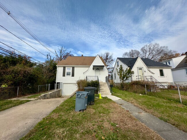 Foto del edificio - Charming 3Bed/1Bath in Parkville-$1950 wit...