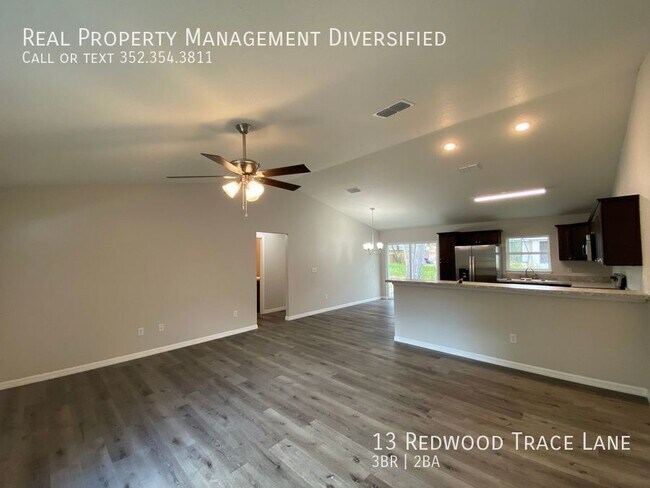 Foto del edificio - 13 Redwood Trace Ln