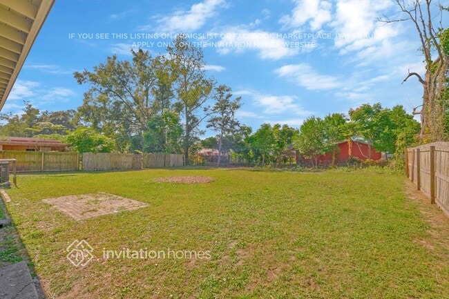 Building Photo - 1144 Skye Dr E