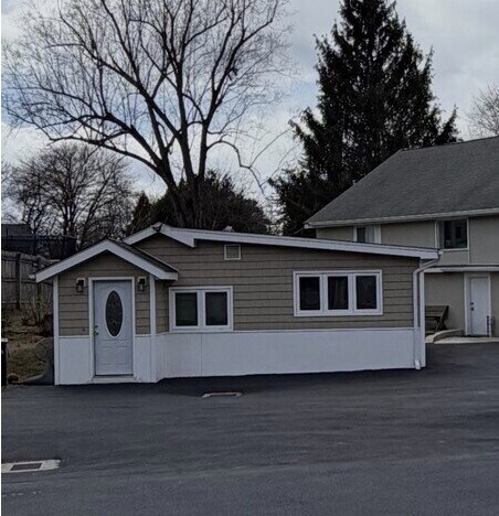 Building Photo - 80 Kings Ferry Rd