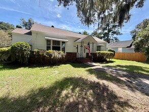 Building Photo - 5608 Jasmine Ave