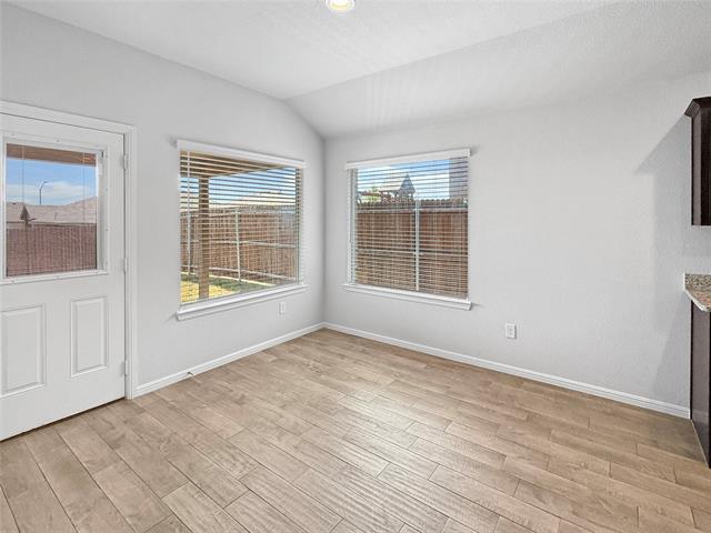 Foto del edificio - 9749 Walnut Cove Dr