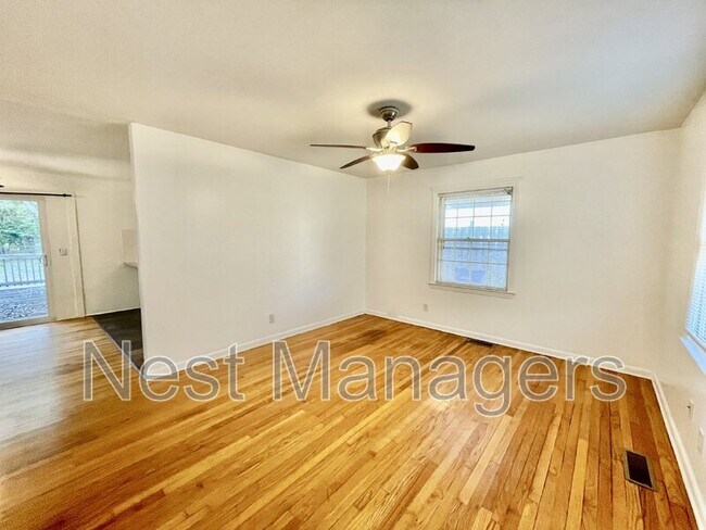 Foto del edificio - 3522 Thomas Dr