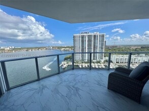 Building Photo - 17301 Biscayne Blvd