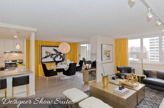 Building Photo - Chateau Apartments