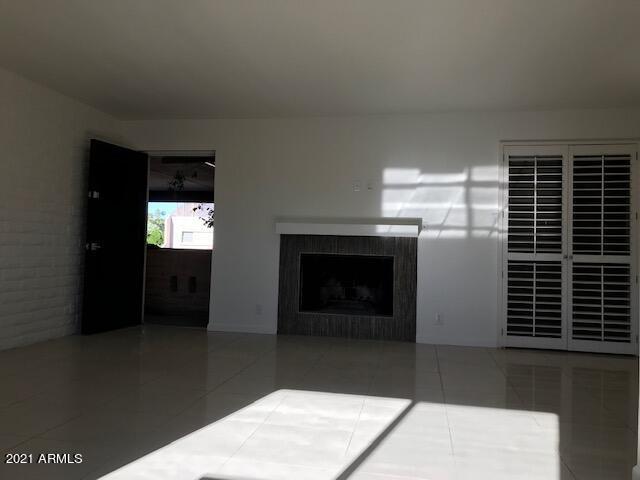 Foto del edificio - 4911 N 74th St