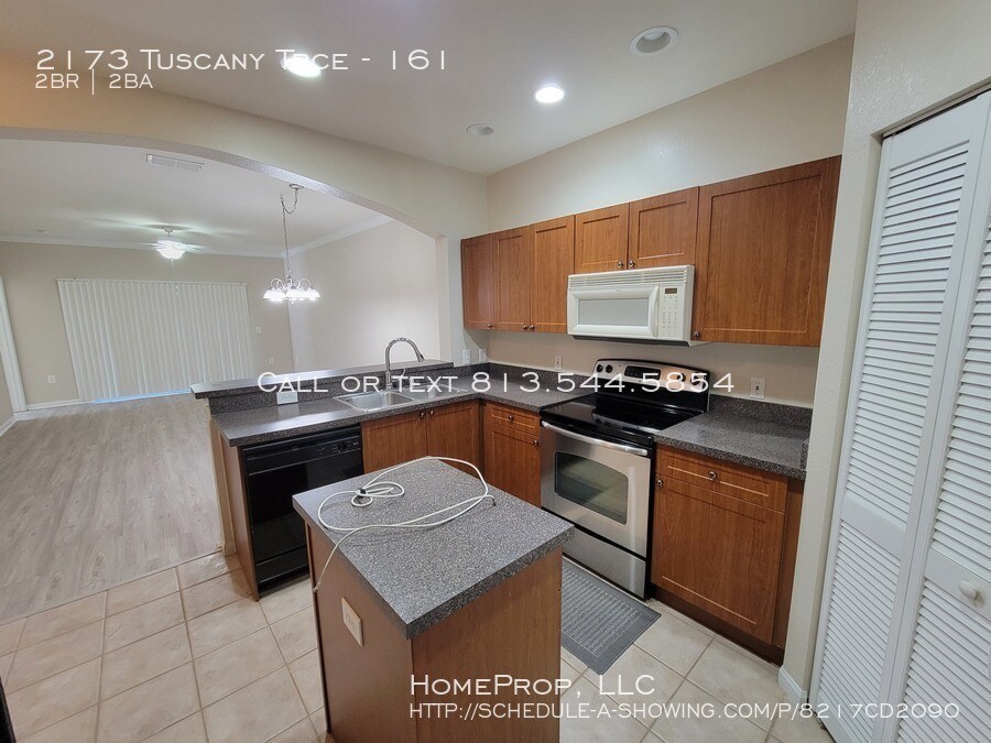 2173 Tuscany Trace Unit 161, Palm Harbor, FL 34683 Room for Rent in