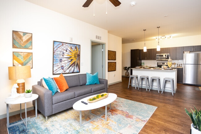 Interior Photo - Aspen Syracuse I Student Apartments