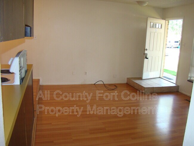 Foto del edificio - 1719 Larch St