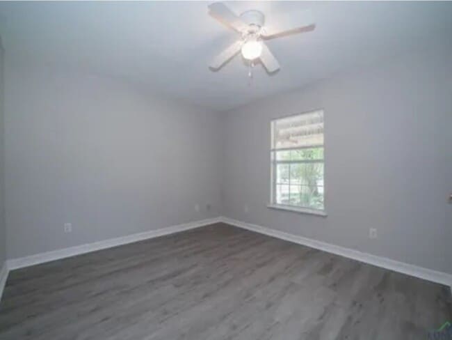 Foto del edificio - 2861 N Market St