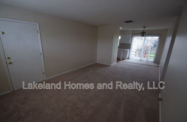 Foto del edificio - 1920 E Edgewood Dr