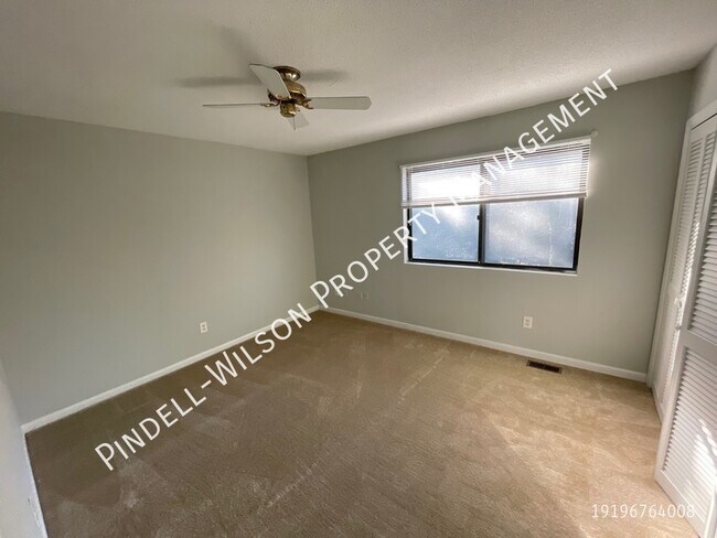Building Photo - Staghorn Townhome - North Raleigh
