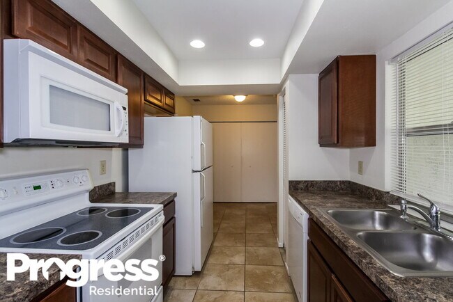 Foto del edificio - 4243 Lanai Dr