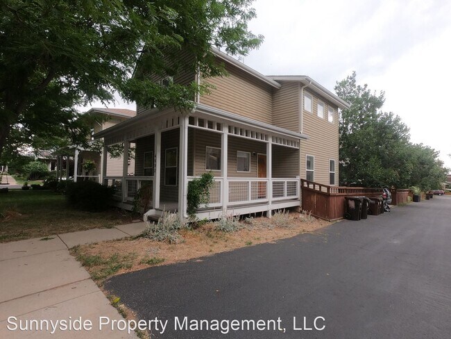 Building Photo - 3 br, 3.5 bath House - 4692 17th Street