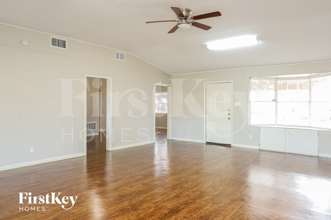 Building Photo - 6127 Bright Valley Dr