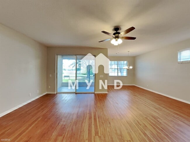 Foto del edificio - 3 br, 3 bath House - 12042 Lake Allen Dr