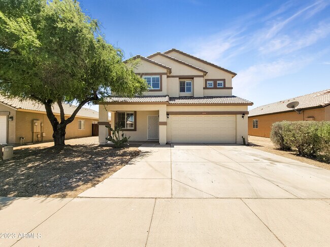 Foto del edificio - 16233 W Miami St