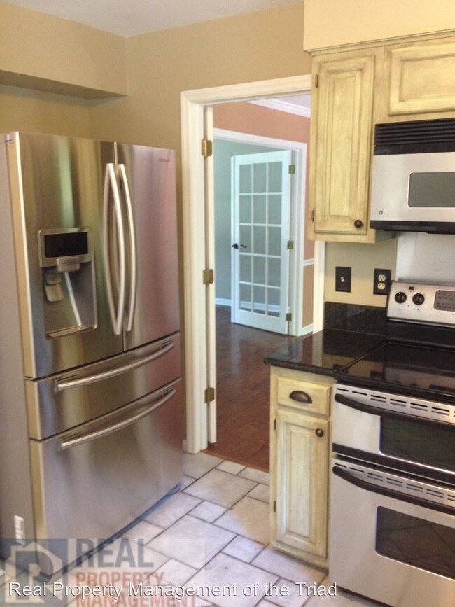 2601 Quaker Landing Rd, Greensboro, NC 27455 House Rental in