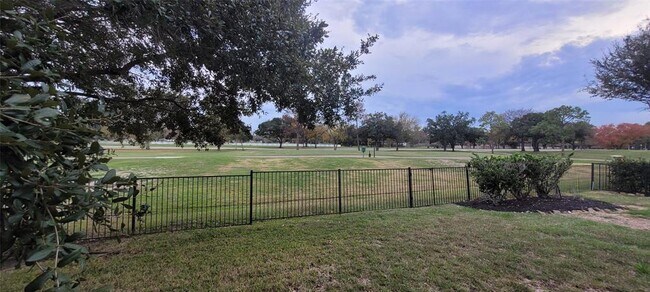 Building Photo - 3026 River Birch Dr