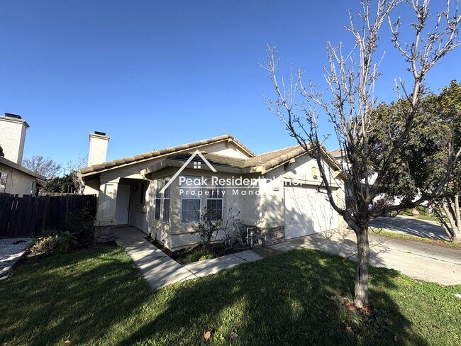 Foto del edificio - Charming 3bd/2ba Elk Grove Home With 2 Car Garage!