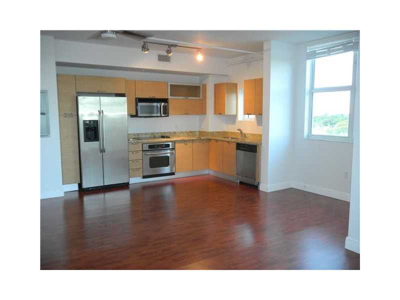 Primary Photo - 3180 Coral Way
