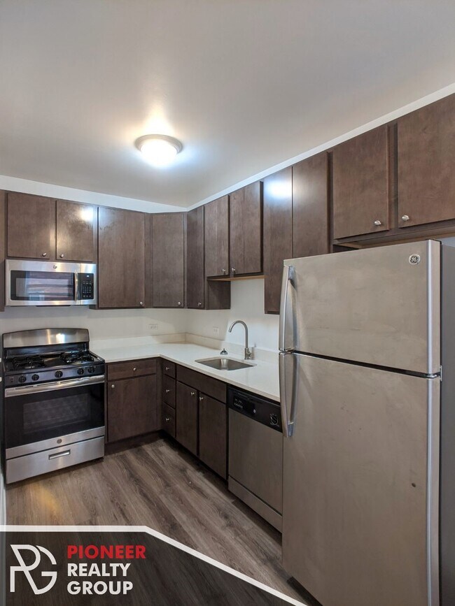 Foto del edificio - 2936 W Palmer St