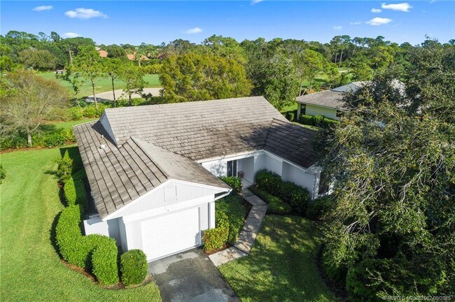 Foto del edificio - 2108 NW Greenbriar Ln