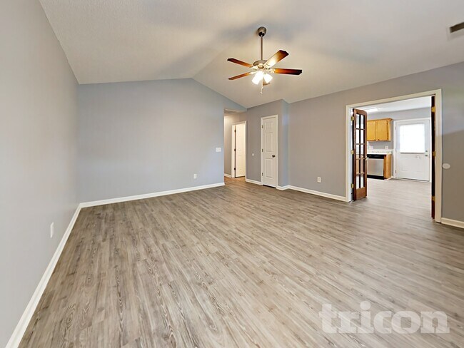 Foto del edificio - 120 Oakbrook Village Rd